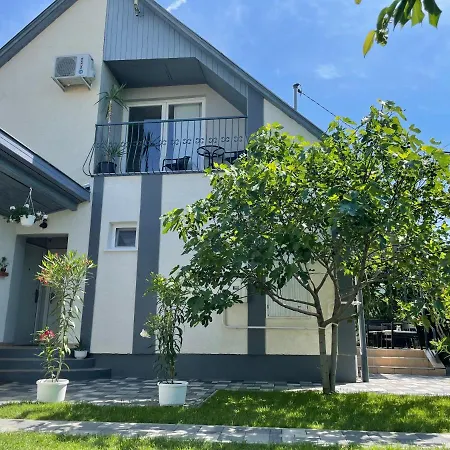 Toparti Hangulatu Nyaralo-balatonboglar Apartment