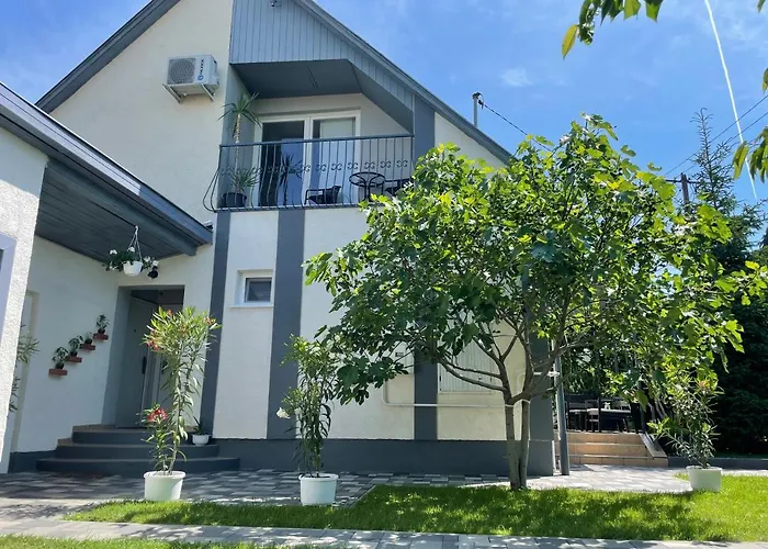 Toparti Hangulatu Nyaralo-balatonboglar Апартаменты